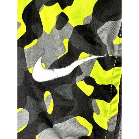 Nike DriFit Dynamo Athletic Training Shorts Volt Gray Black Men Large Activewear - Picture 2 of 8